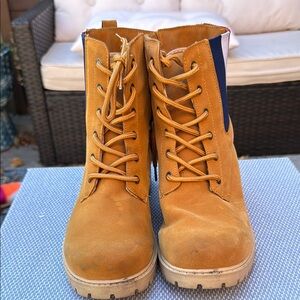 Ladies U.S Polo Assn. Boots Size 7.5